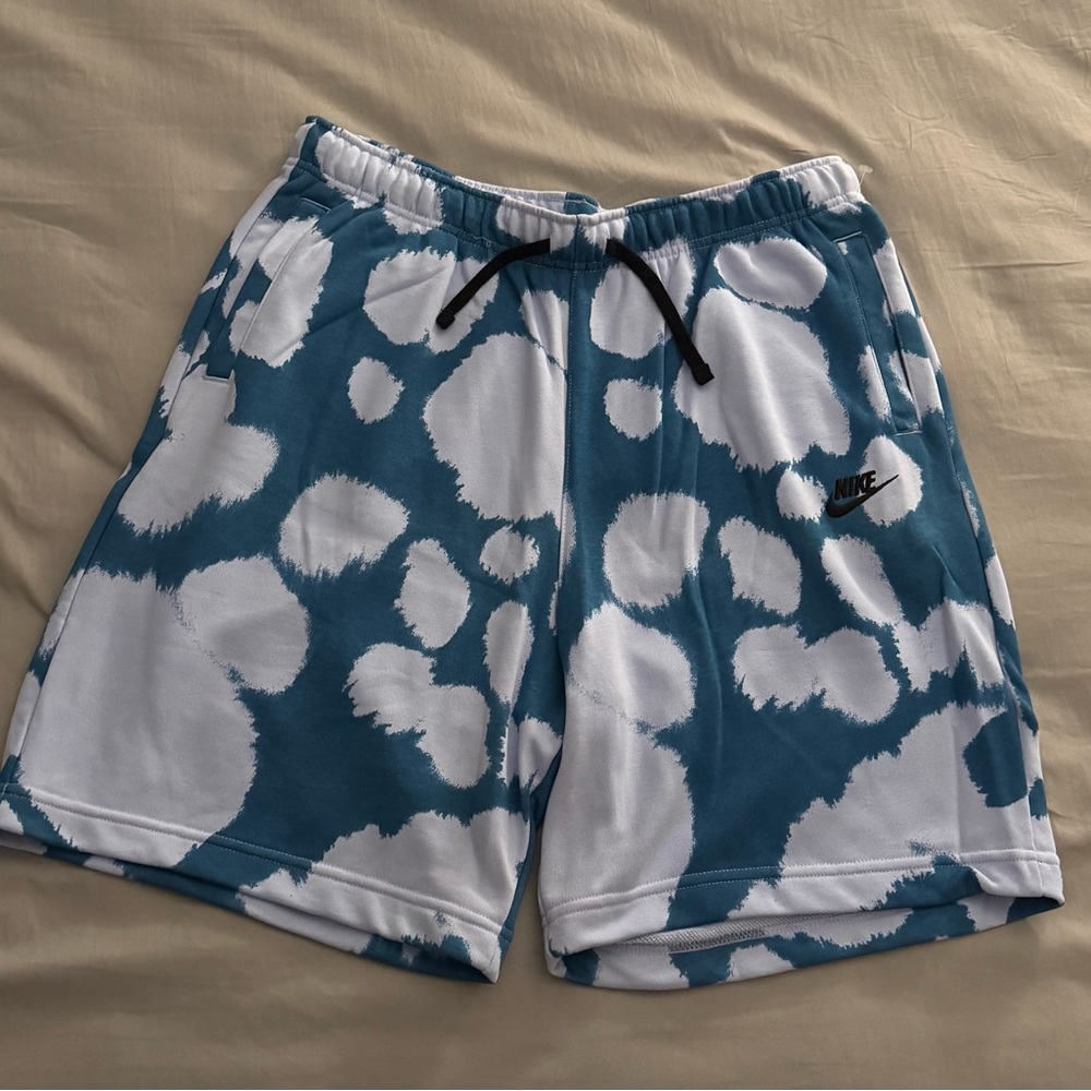 Nike Sportswear Men’s Essentials Tie Dye French Terry Shorts Blue XL DM6913-548